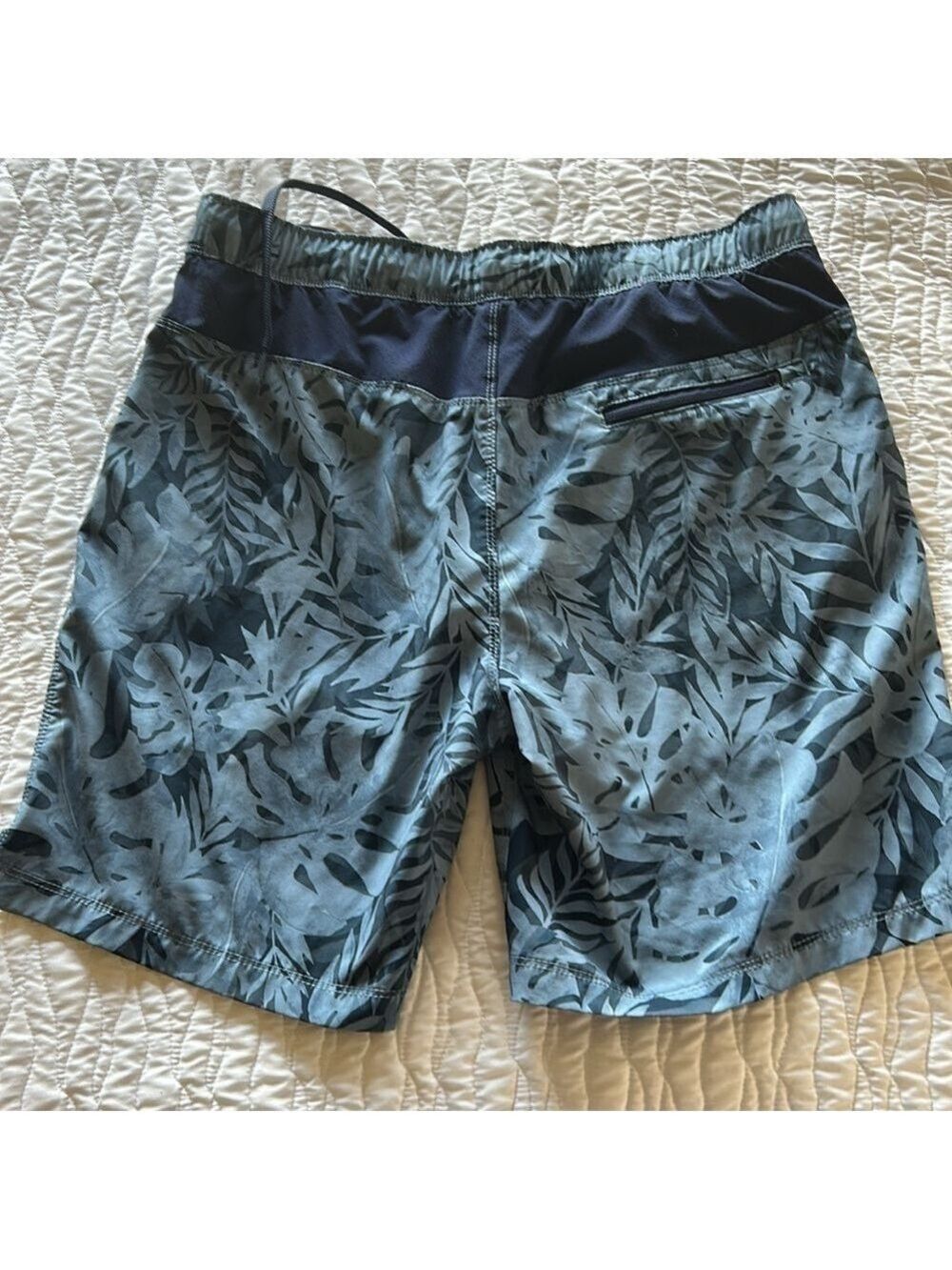 Speedo Swim Trunks, Blue Board Shorts with Tropical Print. Size Large. NWOT